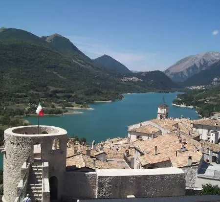 Casa Sul Lago Parco Nazionale D'abruzzo - House On The Lake Side Barrea